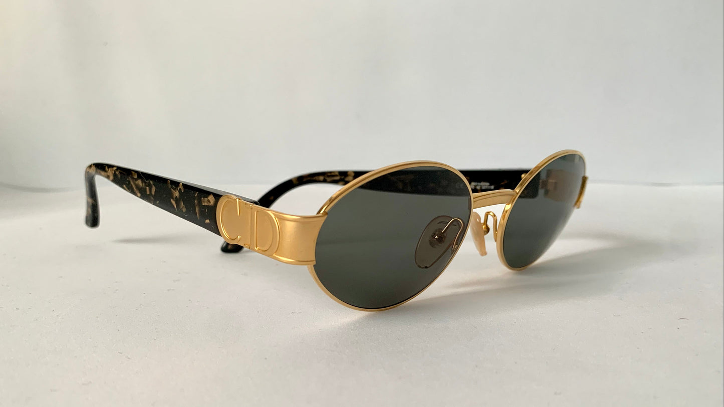 Christian Dior Vintage Sunglasses - 2910 golden oval 90s frames