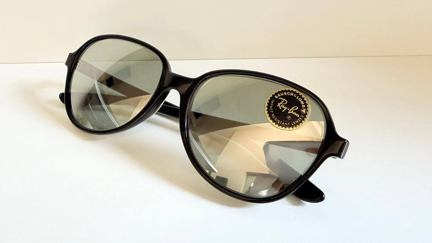 Ray Ban B&L USA vintage sunglasses - very RARE 60s Shelby NOS with tags