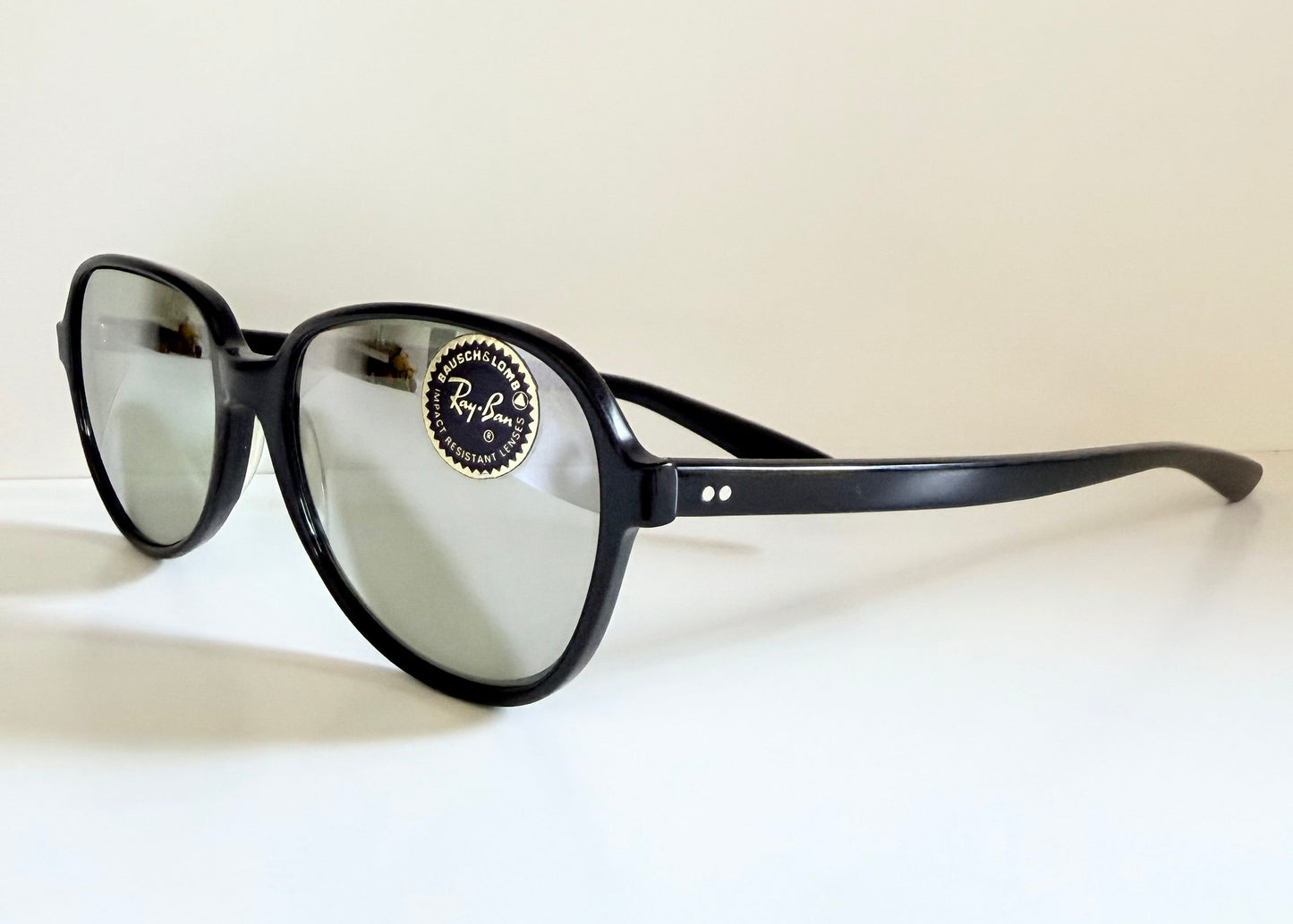Ray Ban B&L USA vintage sunglasses - very RARE 60s Shelby NOS with tags