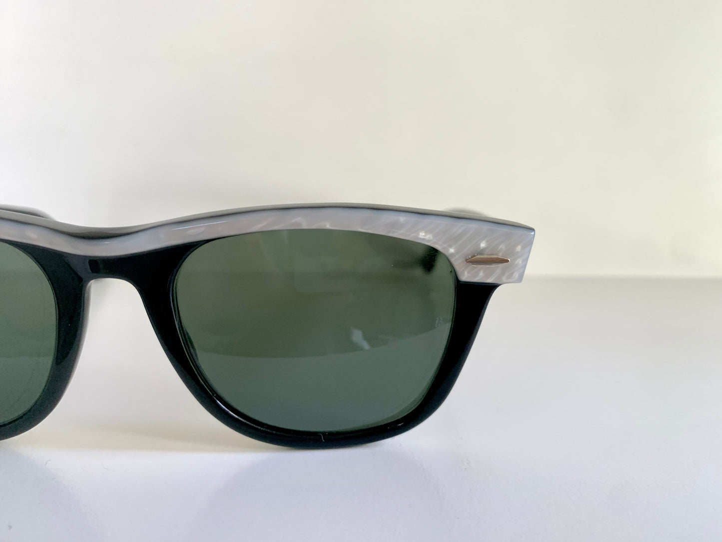 Ray Ban B&L - Wayfarer Street neat white W0496