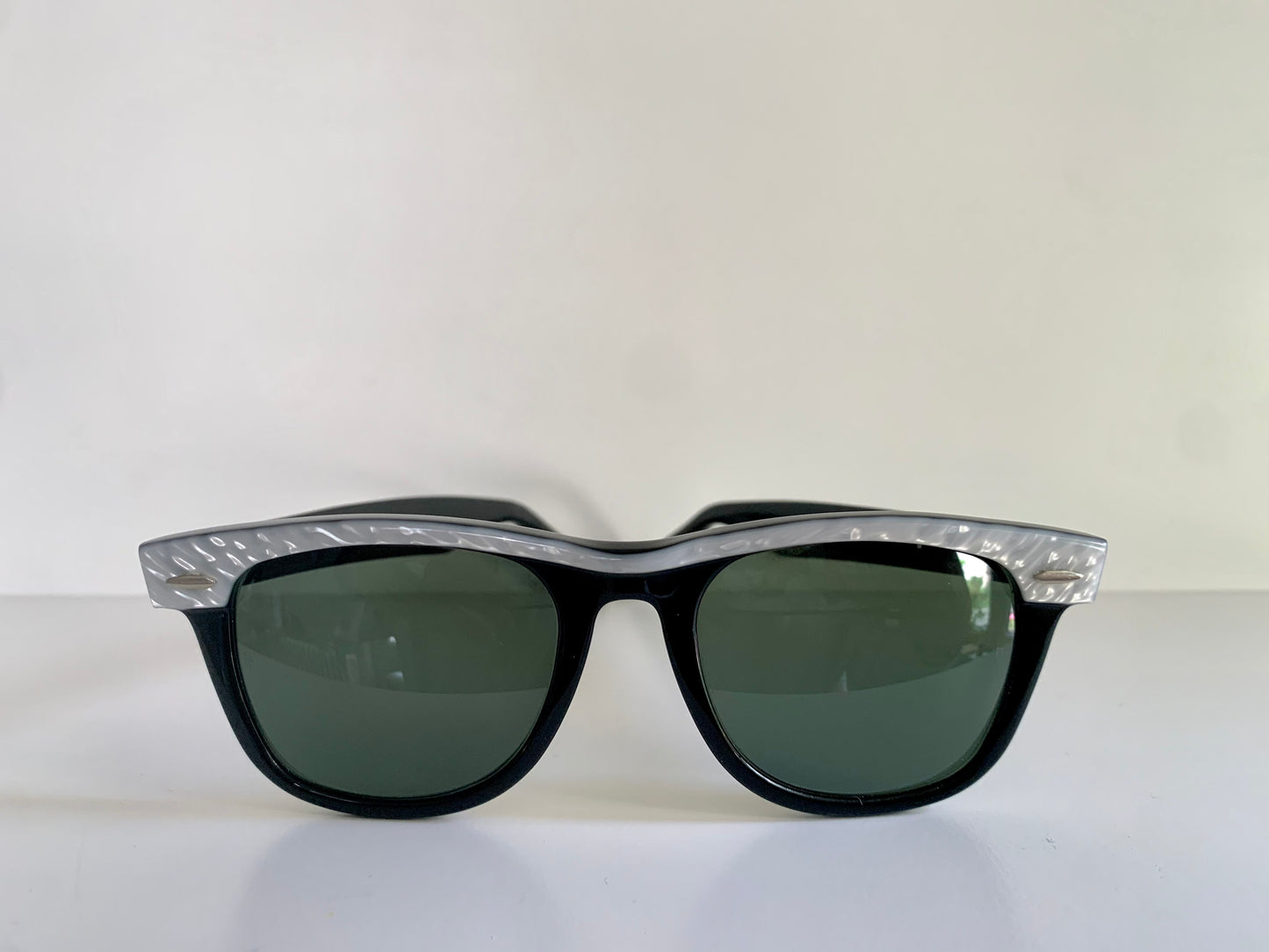 Ray Ban B&L - Wayfarer Street neat white W0496