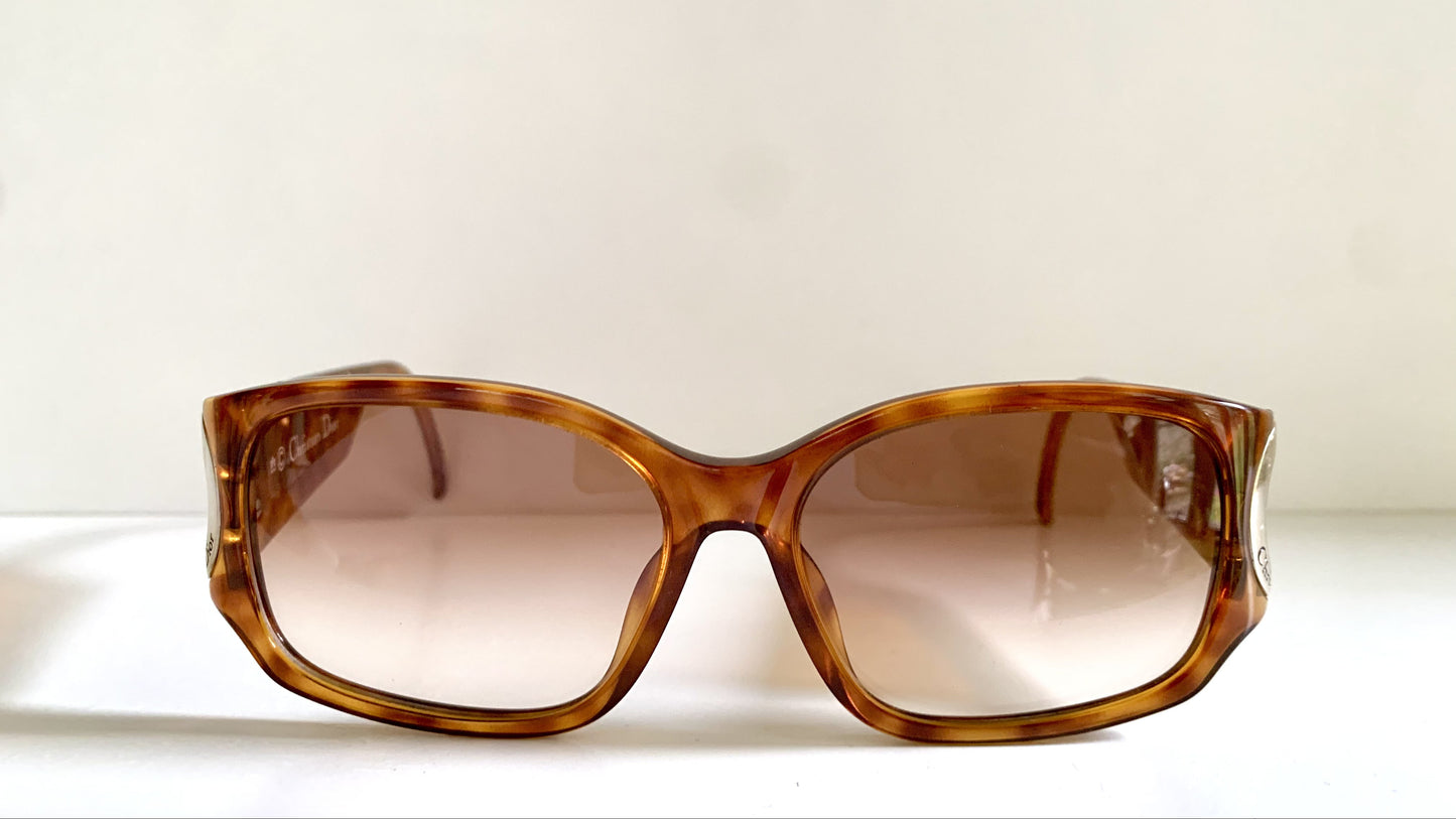 Christian Dior vintage sunglasses - 2660 tortoise shell rectangular frame