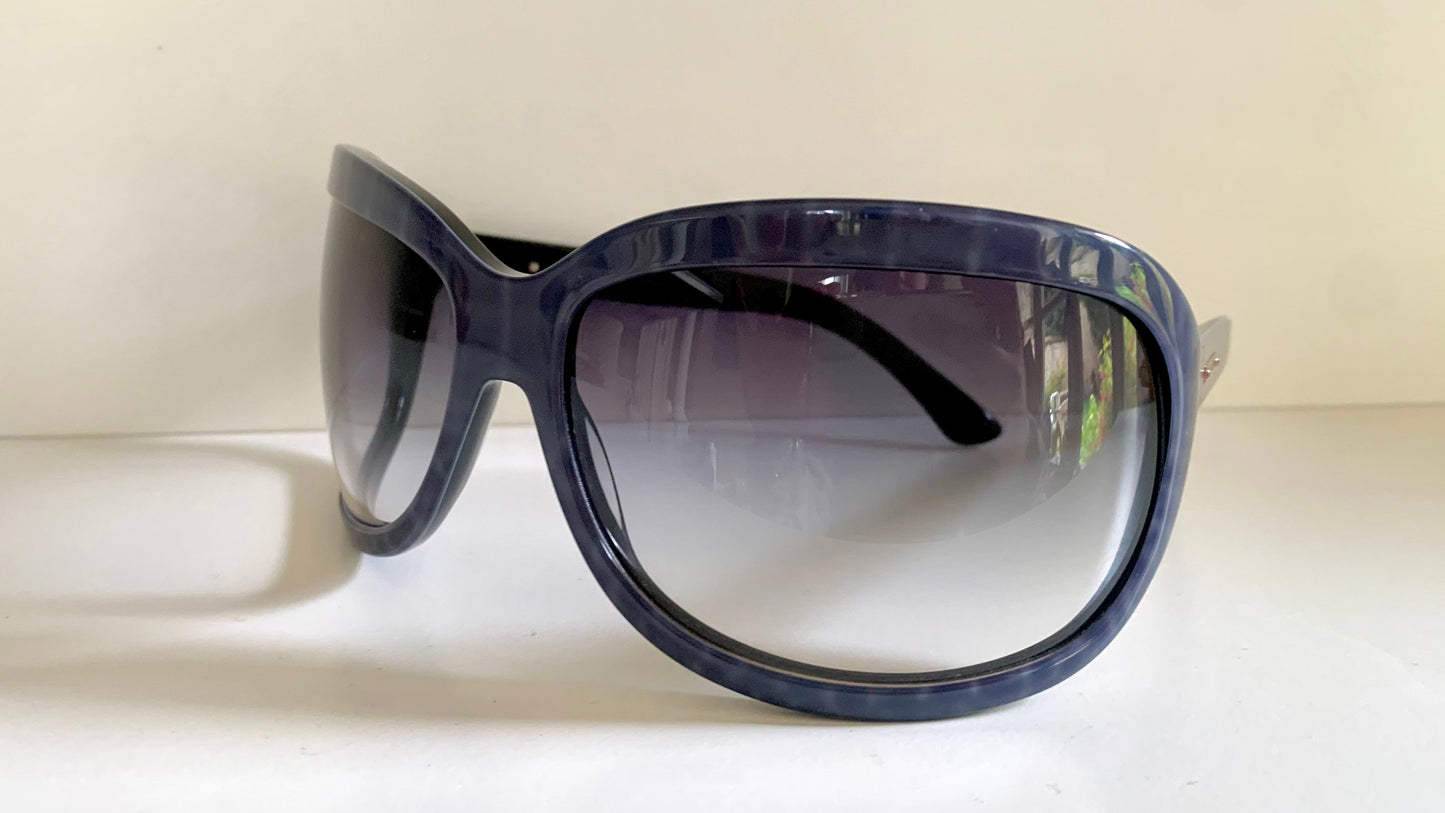 Yves Saint Laurent 00s sunglasses - XXL mask style frame - small faces