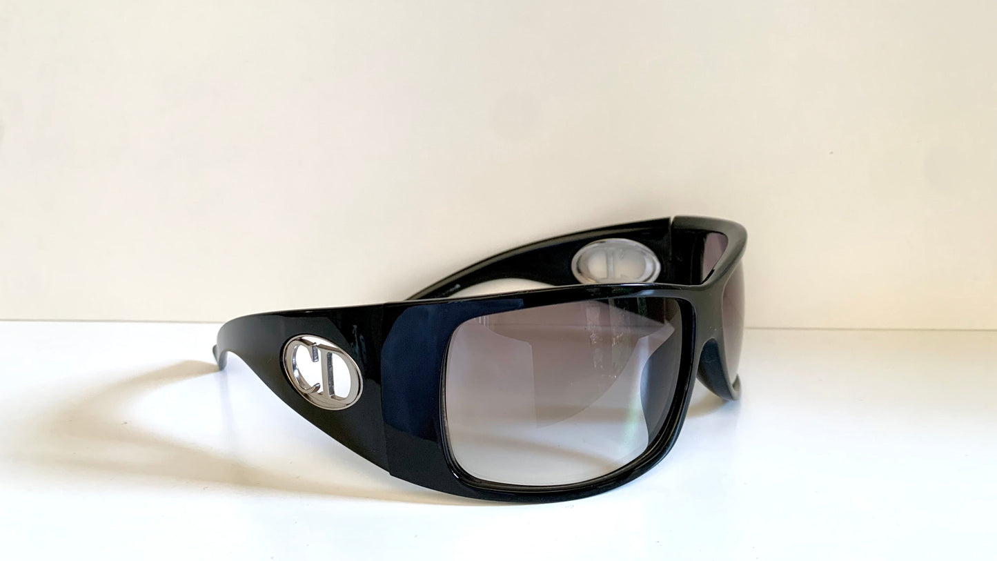 Christian Dior Vintage Sunglasses - Flavour 1 XL wrap frame
