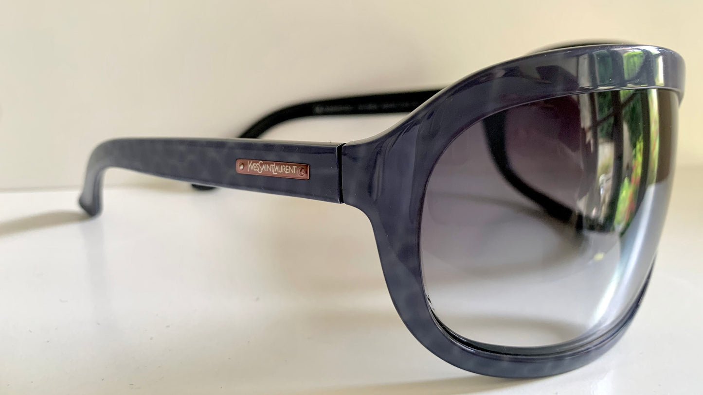 Yves Saint Laurent 00s sunglasses - XXL mask style frame - small faces