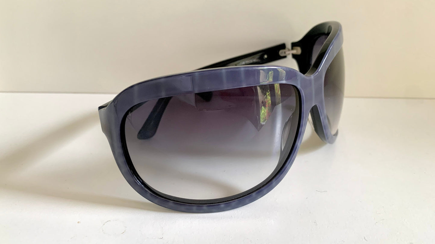 Yves Saint Laurent 00s sunglasses - XXL mask style frame - small faces