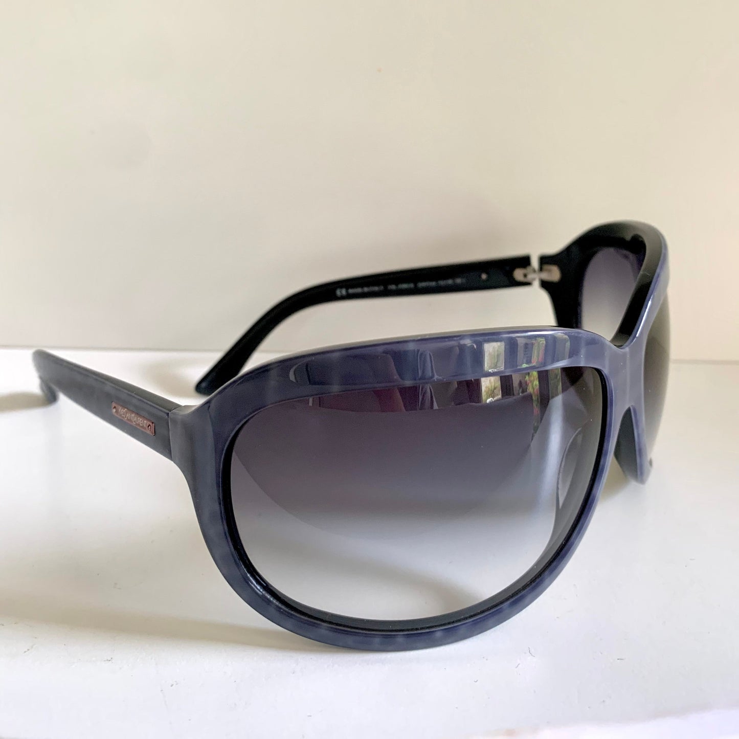 Yves Saint Laurent 00s sunglasses - XXL mask style frame - small faces