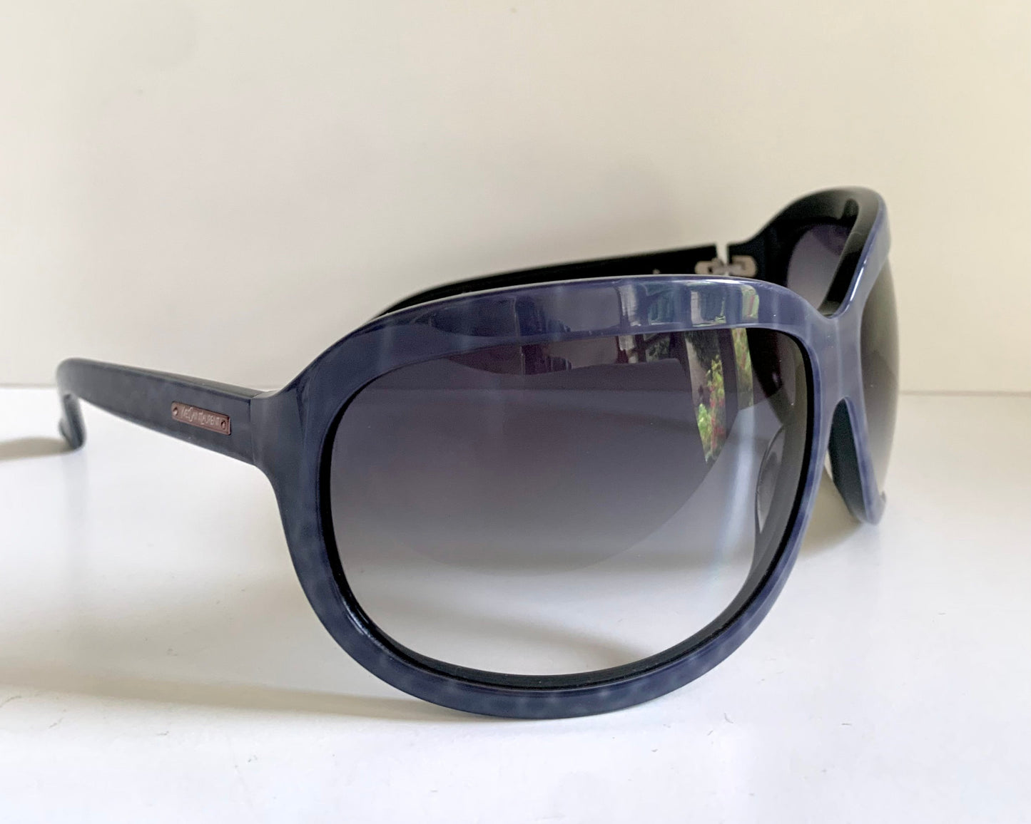 Yves Saint Laurent 00s sunglasses - XXL mask style frame - small faces