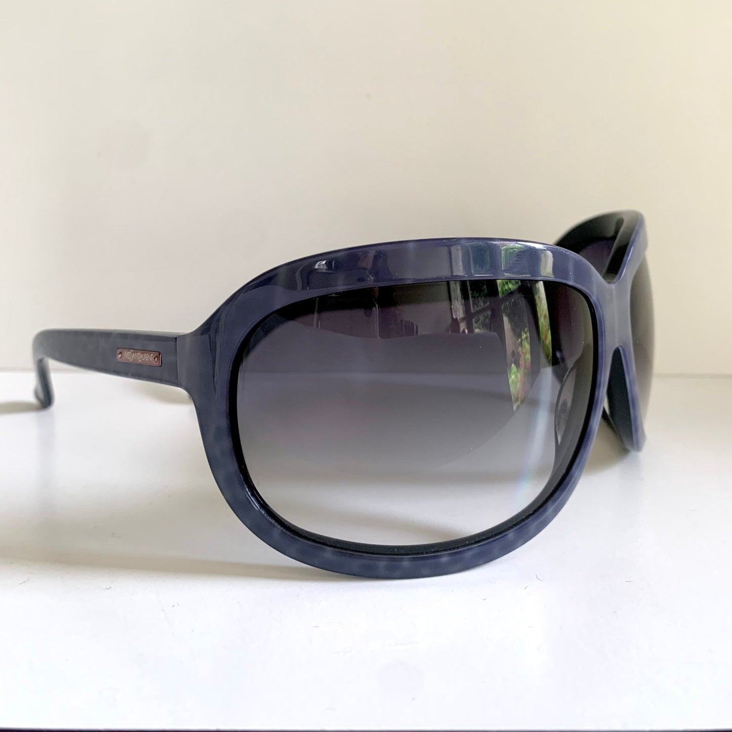 Yves Saint Laurent 00s sunglasses - XXL mask style frame - small faces