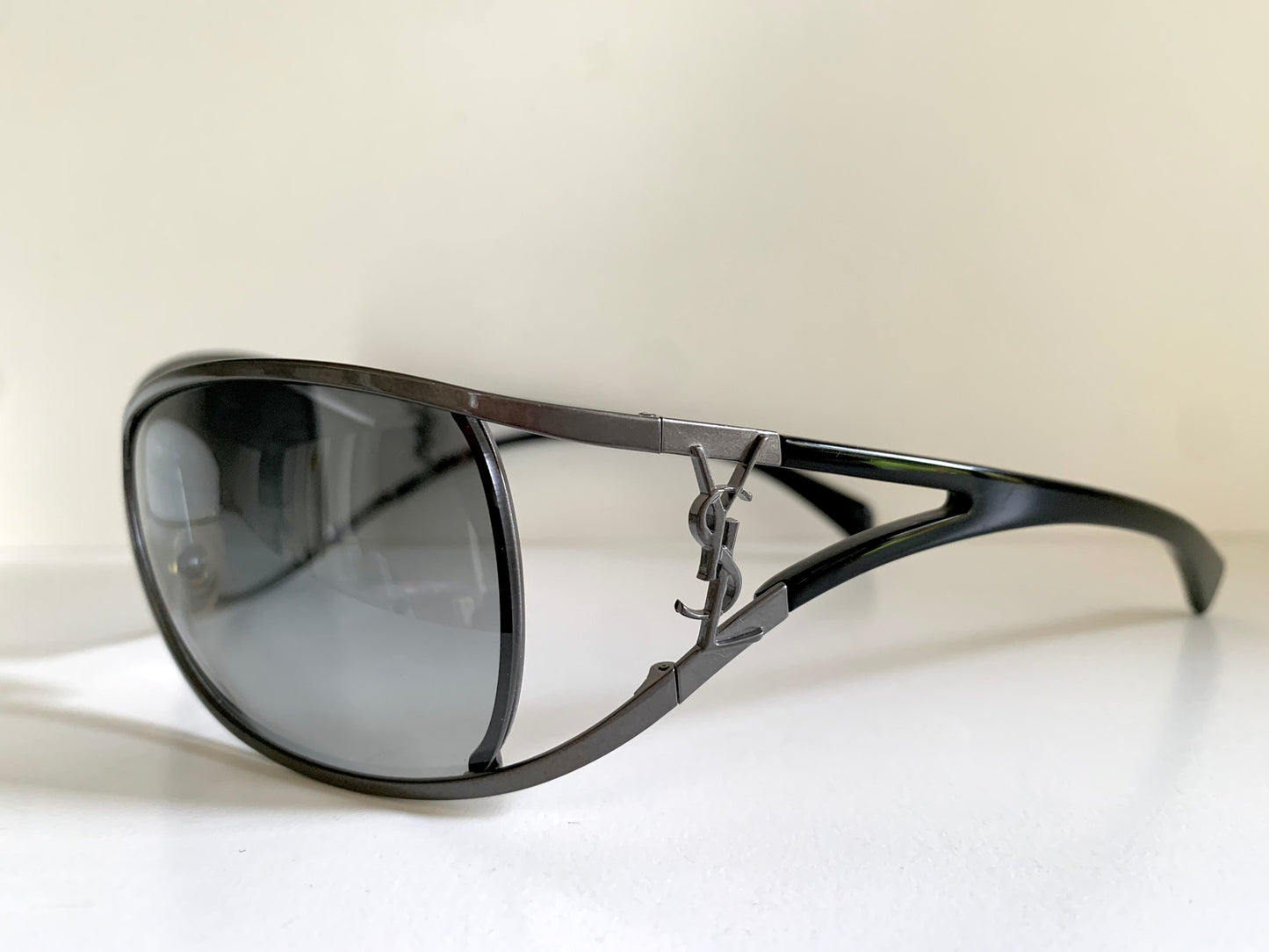 Yves Saint Laurent 00s sunglasses - YSL wrap frame with logos
