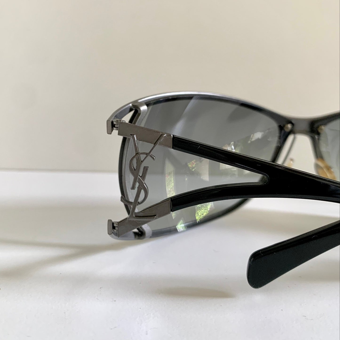 Yves Saint Laurent 00s sunglasses - YSL wrap frame with logos