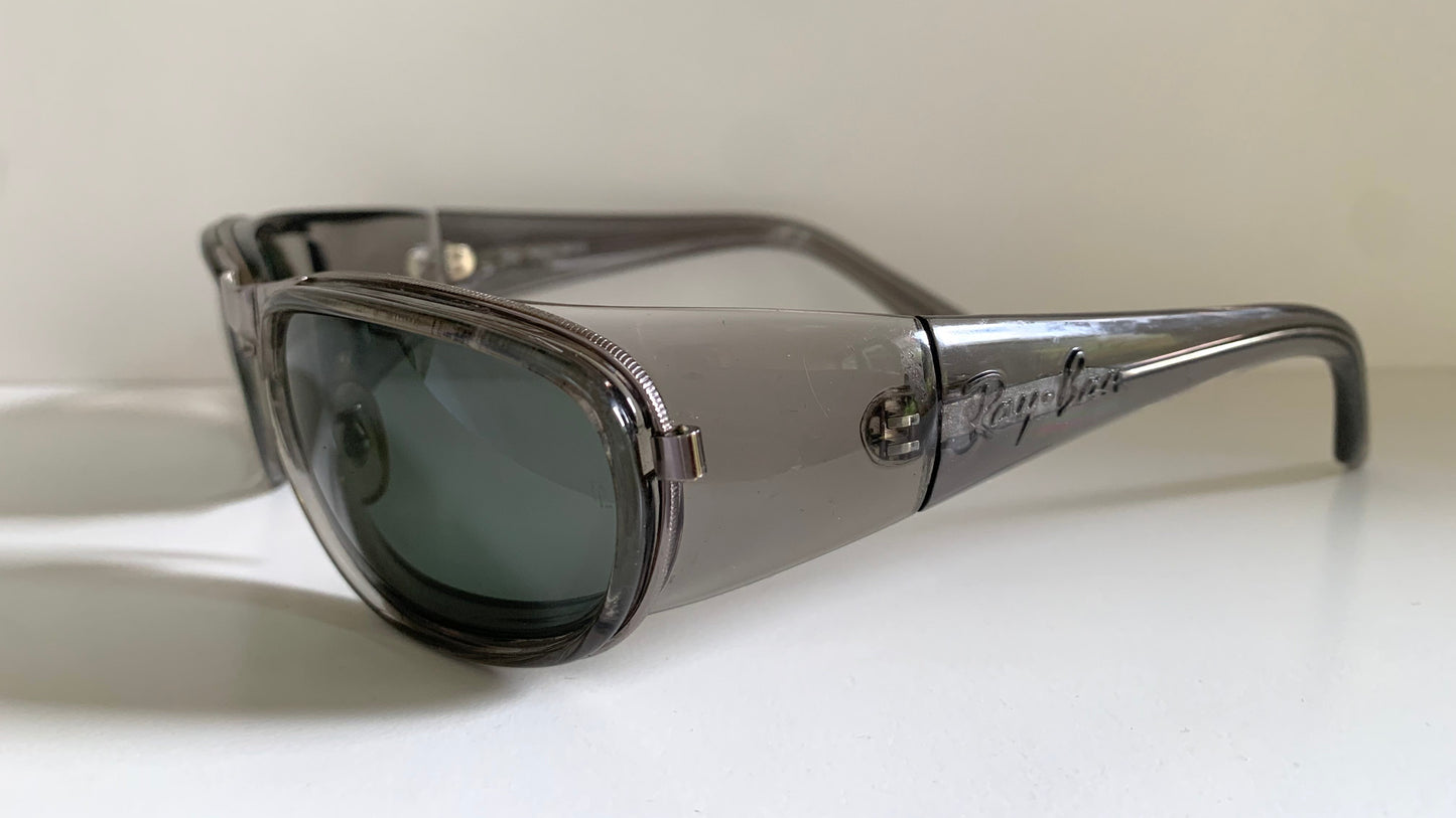 Vintage Ray Ban B&L USA 90s sunglasses - W2660 Sidestreet wrap frame