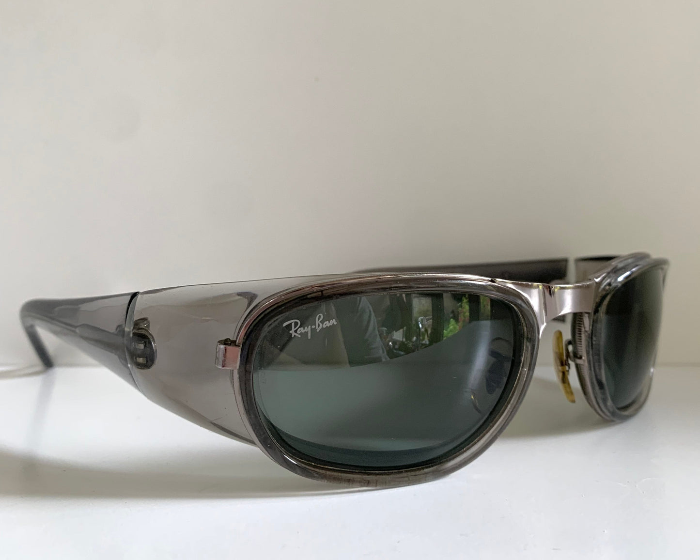 Vintage Ray Ban B&L USA 90s sunglasses - W2660 Sidestreet wrap frame