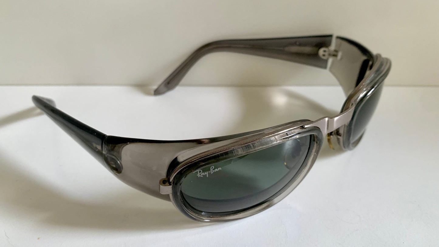 Vintage Ray Ban B&L USA 90s sunglasses - W2660 Sidestreet wrap frame
