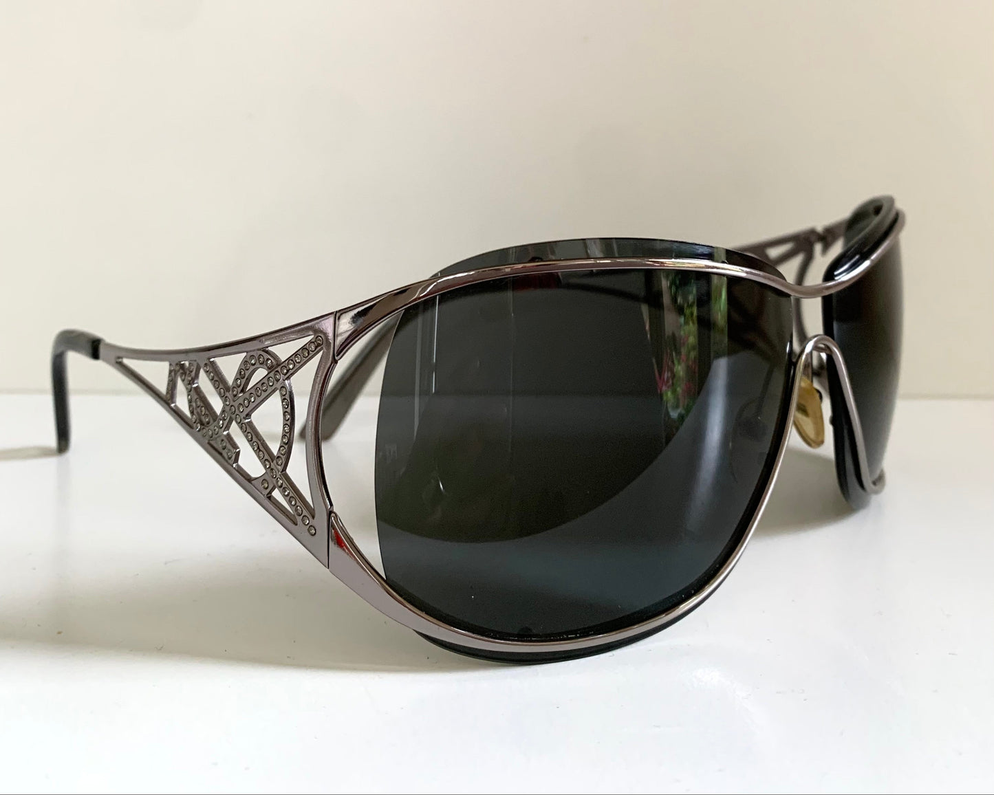 Yves Saint Laurent 00s sunglasses - YSL shield frame with rhinestones logos