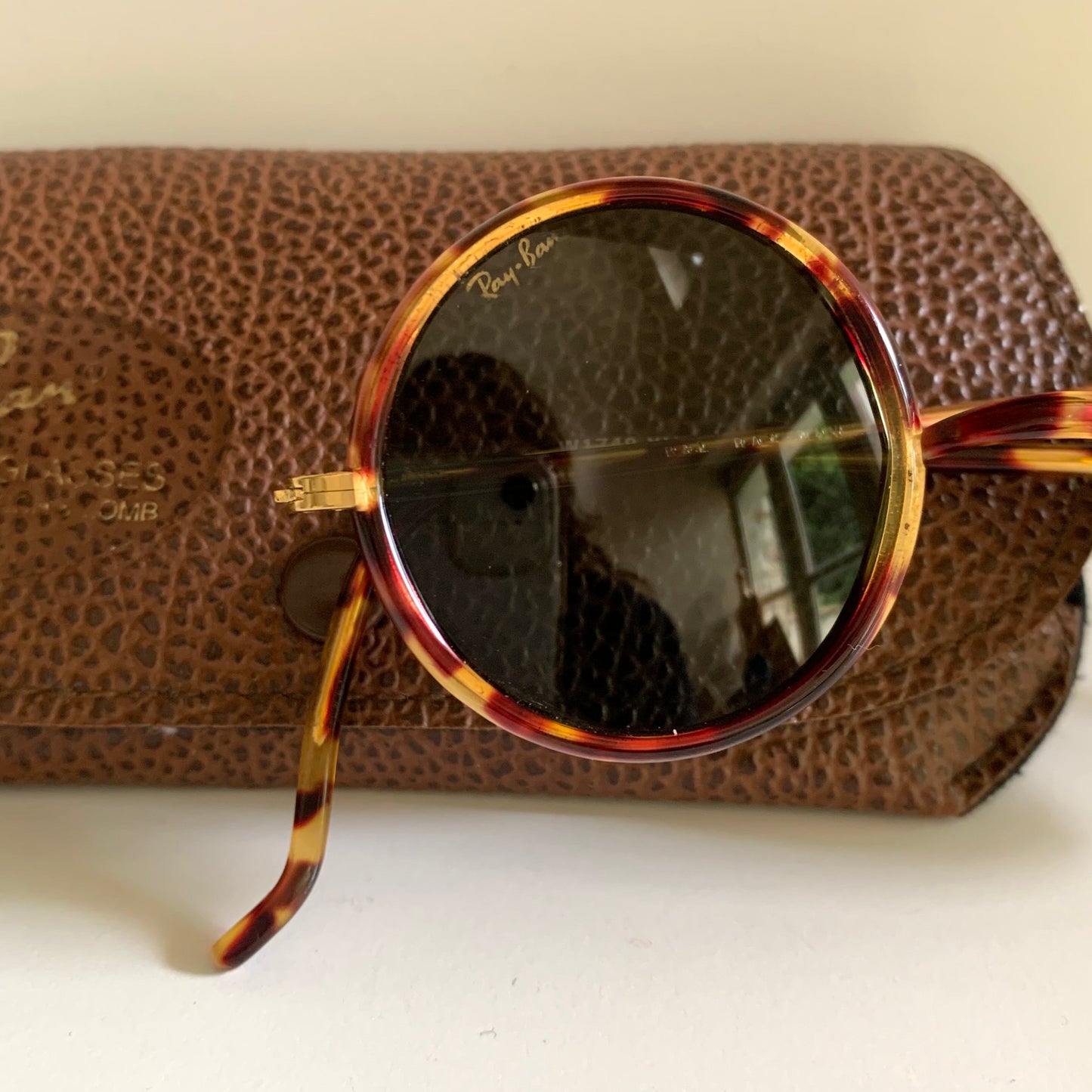 Ray Ban B&L USA vintage sunglasses - Cheyenne W1748 oval carey frames