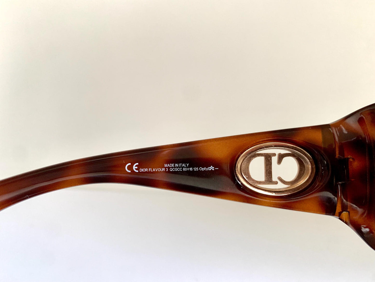 Christian Dior Vintage Sunglasses - Flavour 3 tortoise shell CD logos frames