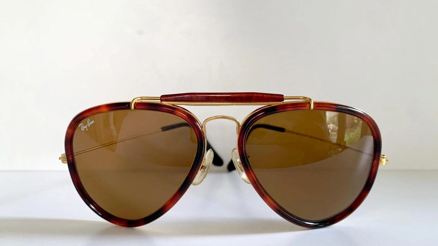 Ray Ban B&L USA vintage sunglasses, 62mm Traditionals W0743 aviators, tortoise shell and gold arista frame