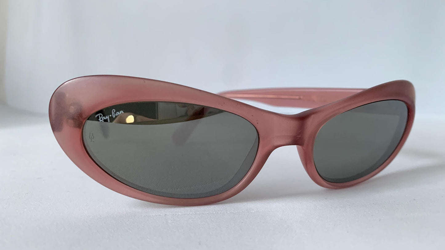 Ray Ban B&L USA vintage sunglasses - cat eye pink mirrored frames W2525 Rituals