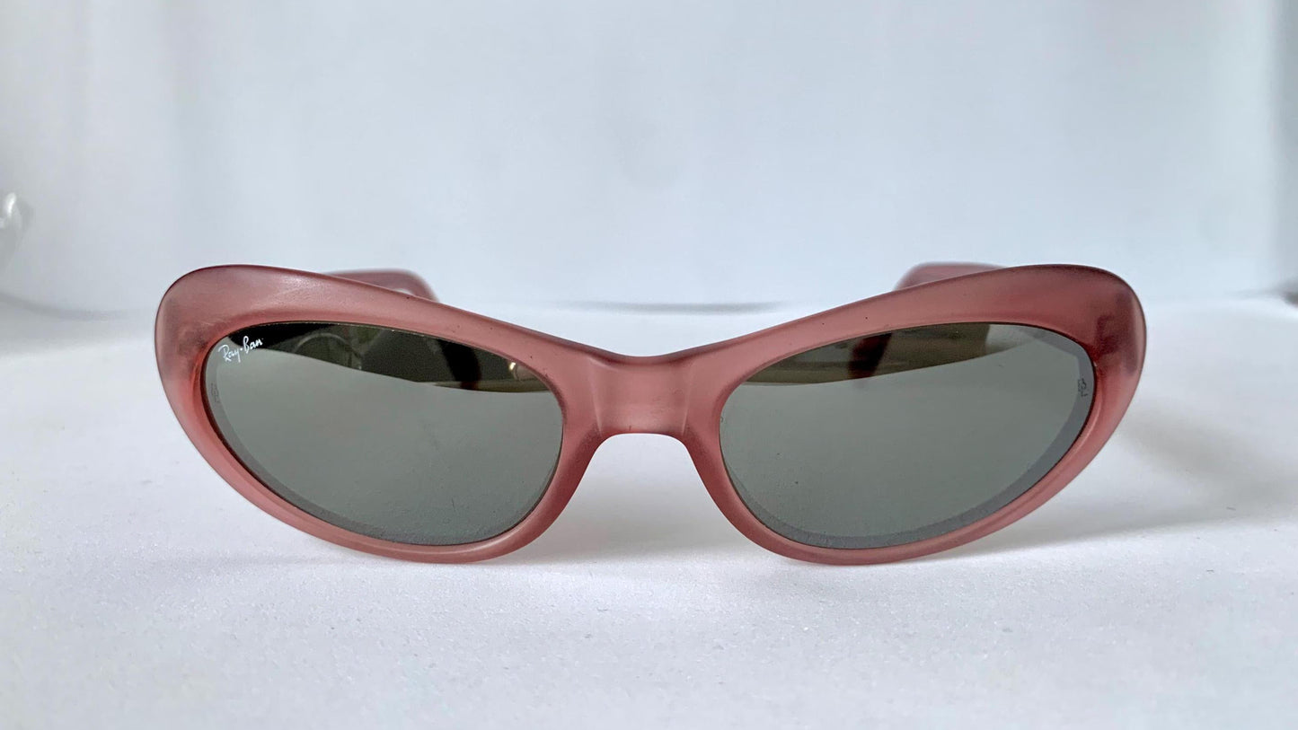 Ray Ban B&L USA vintage sunglasses - cat eye pink mirrored frames W2525 Rituals