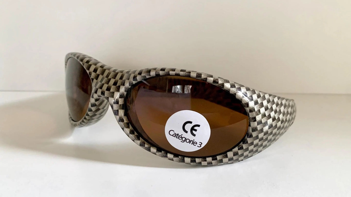 vintage Vuarnet Extreme Maverick's 00s sunglasses - wrap sports frames made in France