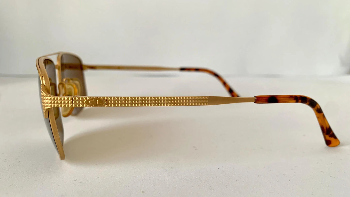 Christian Dior Vintage Sunglasses - 2840 80s golden frames