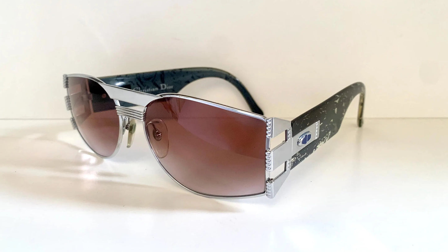 Christian Dior Vintage Sunglasses - 80s 2562 silver mask frames