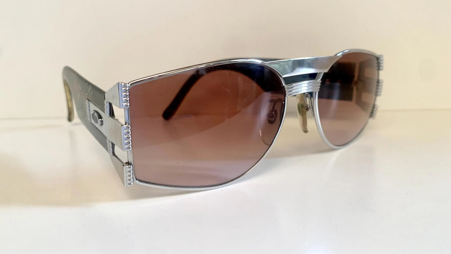 Christian Dior Vintage Sunglasses - 80s 2562 silver mask frames