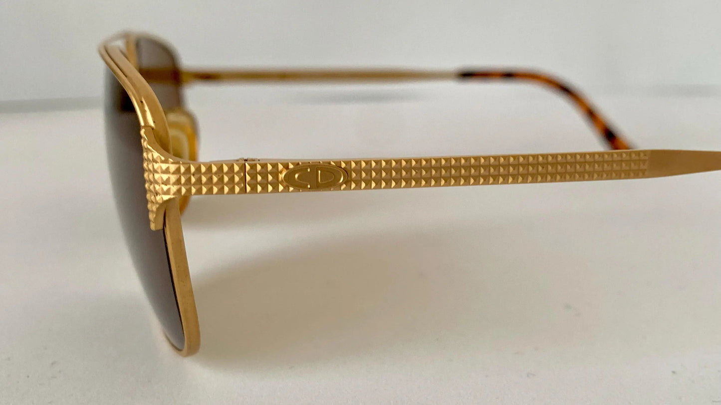 Christian Dior Vintage Sunglasses - 2840 80s golden frames