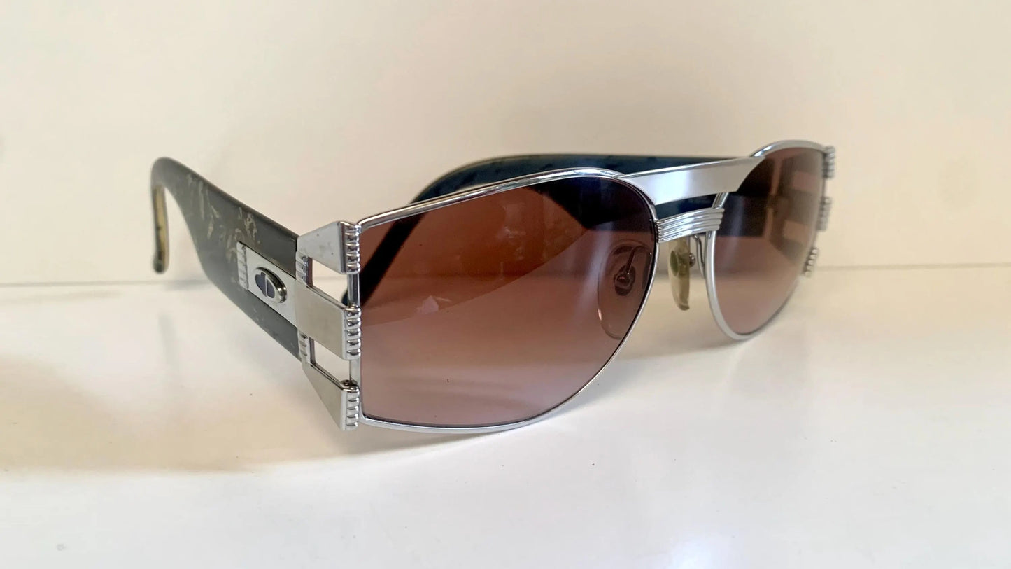 Christian Dior Vintage Sunglasses - 80s 2562 silver mask frames