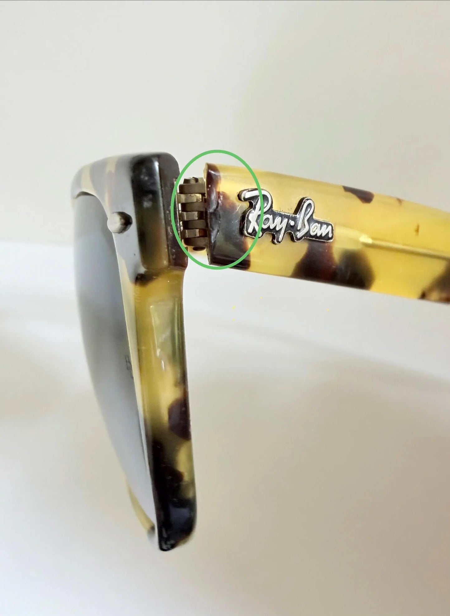 Ray Ban B&L USA - Wayfarer II yellow tortoise shell vintage sunglasses