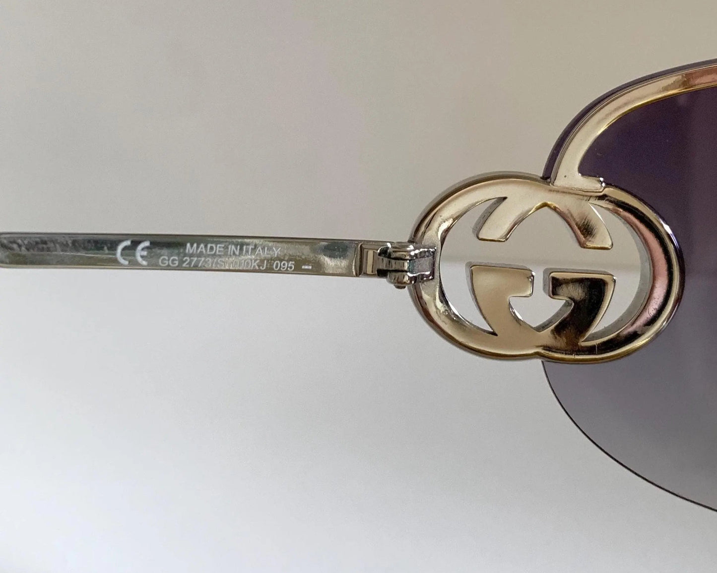 Gucci 90s vintage sunglasses - brown wrap frame with GG logos