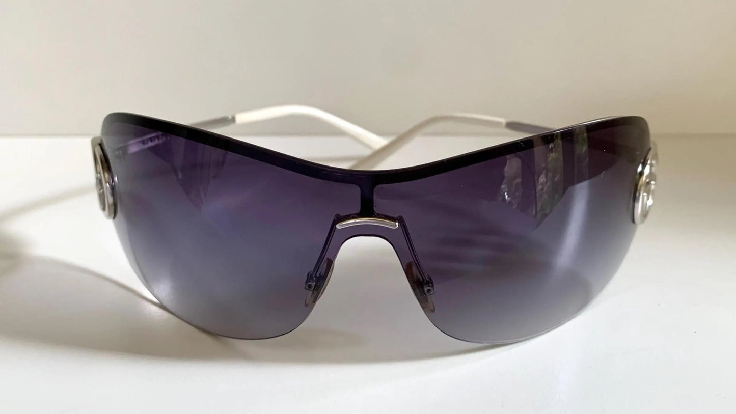Gucci 90s vintage sunglasses - brown wrap frame with GG logos