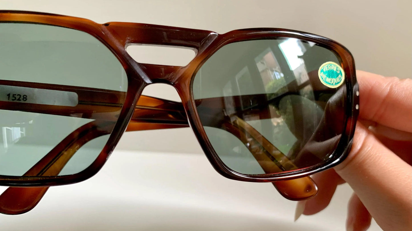 Vintage 80s sunglasses - Brown acetate frames made in France