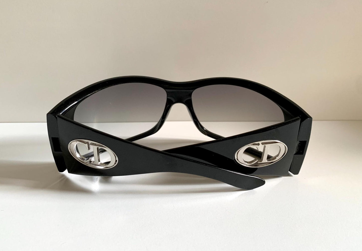 Christian Dior Vintage Sunglasses - Flavour 1 XL wrap frame