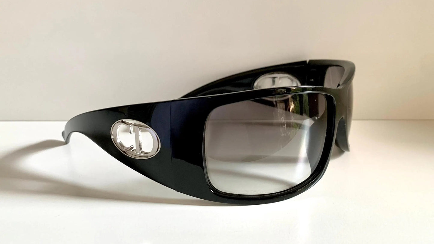 Christian Dior Vintage Sunglasses - Flavour 1 XL wrap frame