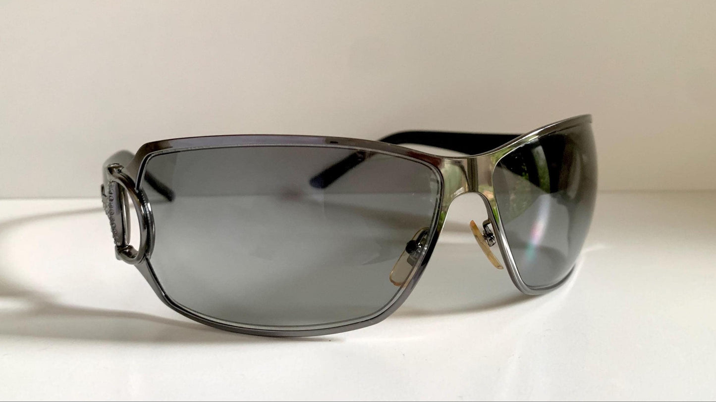 Gucci 90s vintage sunglasses - black and silver wrap frame with Strass Horsebit logo
