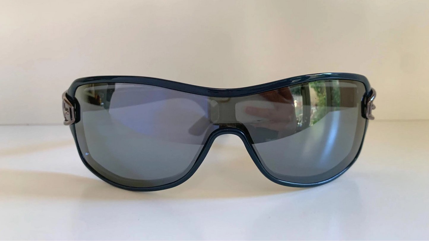 Gucci 90s vintage sunglasses - blue mirrored shield frame with buckle logos