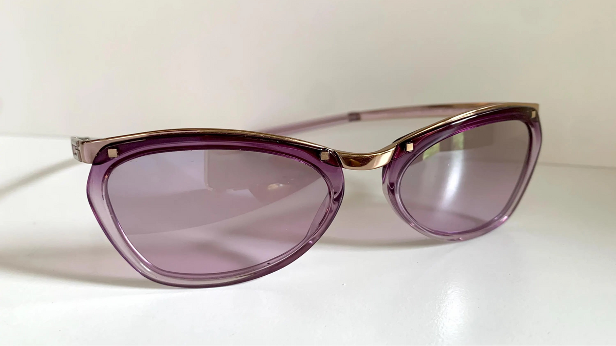 Gucci 00s vintage sunglasses - purple frame with Gucci logos