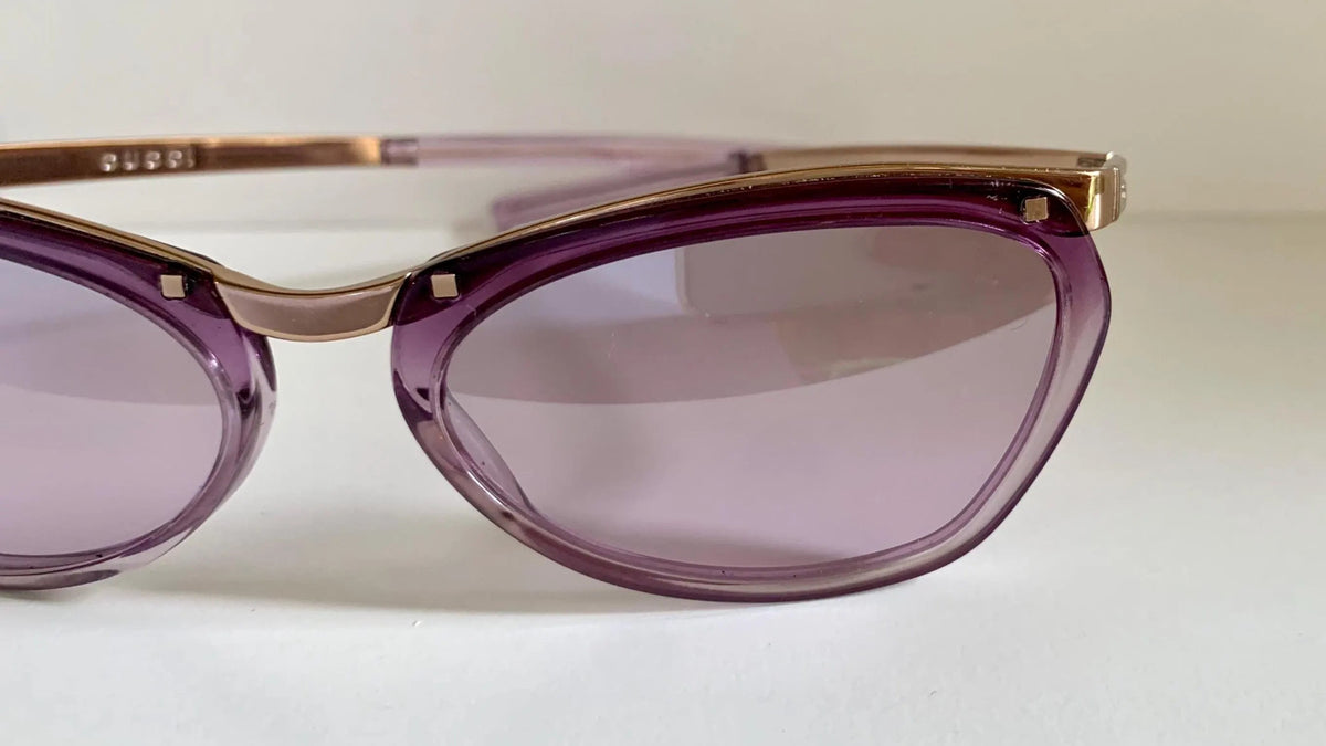 Gucci 00s vintage sunglasses - purple frame with Gucci logos