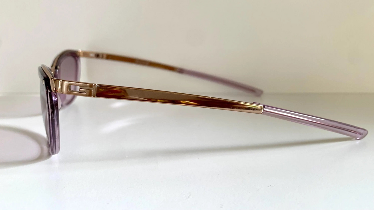 Gucci 00s vintage sunglasses - purple frame with Gucci logos