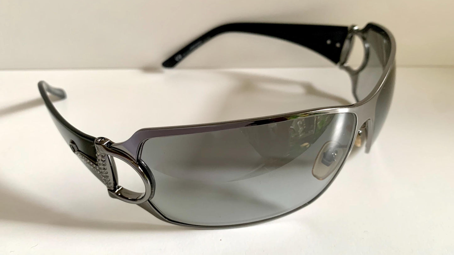 Gucci 90s vintage sunglasses - black and silver wrap frame with Strass Horsebit logo