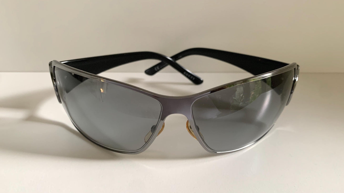 Gucci 90s vintage sunglasses - black and silver wrap frame with Strass Horsebit logo