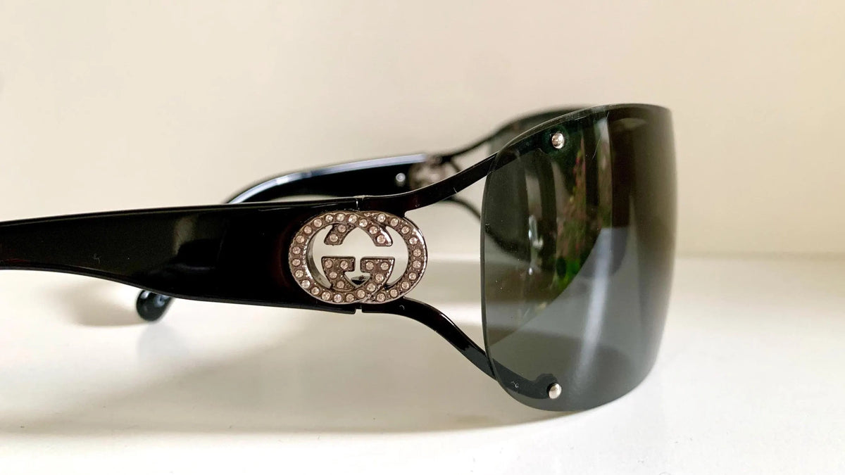 Gucci 00s vintage sunglasses - black rimless shield frame with strass logos