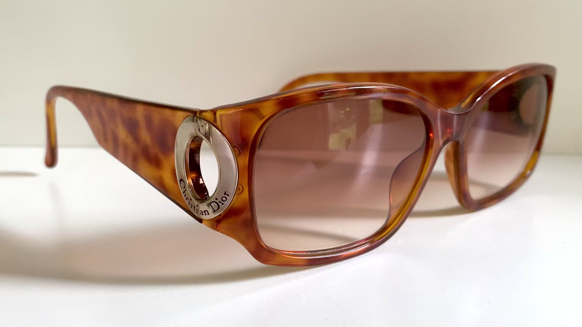 小物 Vintage Dior Sunglasses Tortoise Italy Christian Dior vintage sunglasses - 2660 tortoise shell